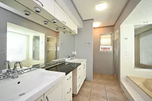 13102 Richmond Ave, Houston, TX 77082 - Photo 18