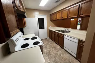 1610 Hazelwood St, Conroe, TX 77301 - Photo 14