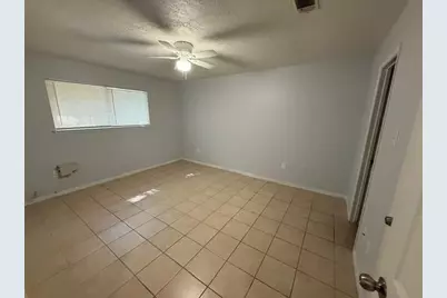 1610 Hazelwood Street, Conroe, TX 77301 - Photo 6