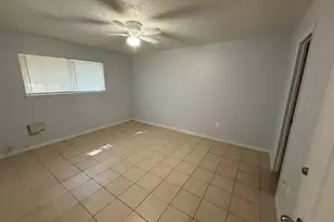 1610 Hazelwood St, Conroe, TX 77301 - Photo 6