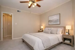 6607 Lake Woodlands Dr, The Woodlands, TX 77382 - Photo 12