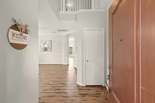 4307 Reynor Creek Ct, Sugar Land, TX 77479 - Photo 4