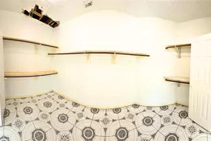 9714 Broadley Dr, Sugar Land, TX 77498 - Photo 18