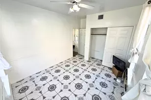 9714 Broadley Dr, Sugar Land, TX 77498 - Photo 16