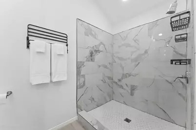 7810 Poitiers Drive, Houston, TX 77071 - Photo 18