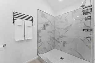 7810 Poitiers Dr, Houston, TX 77071 - Photo 18