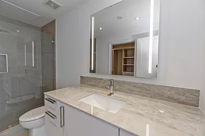 1701 Hermann Drive #25A, Houston, TX 77004 - Photo 8