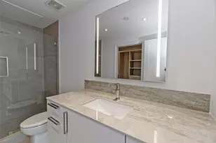 1701 Hermann Dr, Houston, TX 77004 - Photo 8