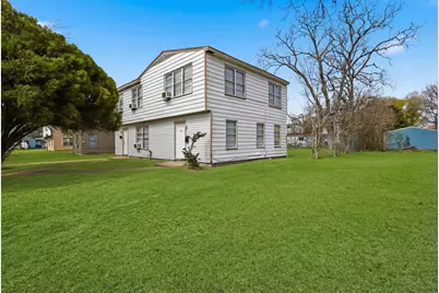1228 5th Avenue N, Texas City, TX 77590 - Photo 2