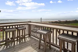 812 S Crystal Beach Rd, Crystal Beach, TX 77650 - Photo 1