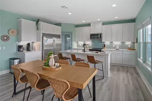 812 S Crystal Beach Rd, Crystal Beach, TX 77650 - Photo 8