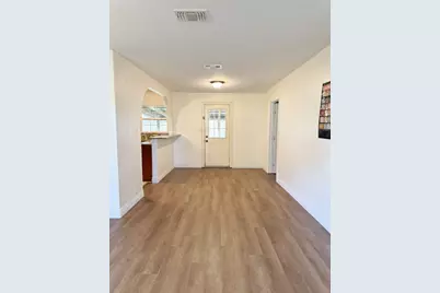 703 N Elm Street, Sweeny, TX 77480 - Photo 8