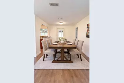 703 N Elm Street, Sweeny, TX 77480 - Photo 4