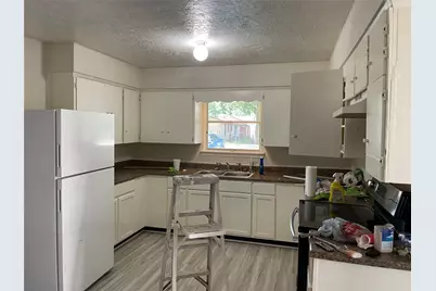 1417 W Talmadge Street, Alvin, TX 77511 - Photo 6