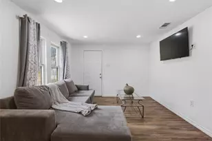 408 Edgar St, La Marque, TX 77568 - Photo 6