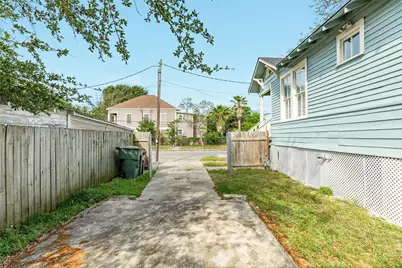 1516 37th Street, Galveston, TX 77550 - Photo 18