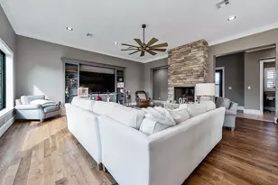 4113 County Rd 145, Alvin, TX 77511 - Photo 10