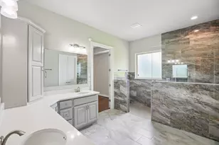 14115 Aspen Woods Ct, Conroe, TX 77384 - Photo 2