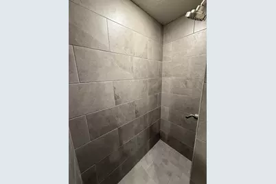 1031 S Anderson Street, Angleton, TX 77515 - Photo 14