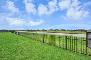 4827 Magnolia Bend Dr, Rosharon, TX 77583 - Photo 8