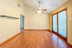 459 Village Creek Dr, Houston, TX 77598 - Photo 6