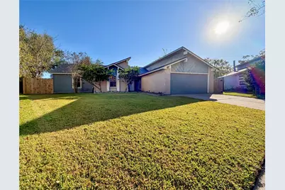 459 Village Creek Drive, Houston, TX 77598 - Photo 4