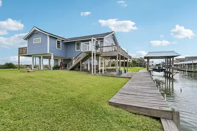 1221 Bay Street, Crystal Beach, TX 77650 - Photo 28