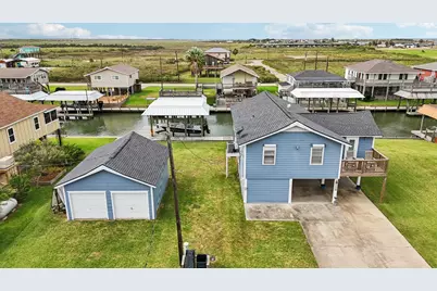 1221 Bay Street, Crystal Beach, TX 77650 - Photo 38