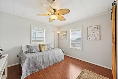 1221 Bay Street, Crystal Beach, TX 77650 - Photo 22