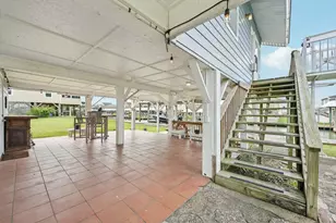 1221 Bay St, Crystal Beach, TX 77650 - Photo 40