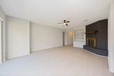 2302 Green Knoll Drive, Houston, TX 77067 - Photo 8