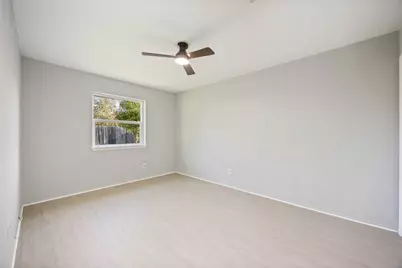 2302 Green Knoll Drive, Houston, TX 77067 - Photo 18