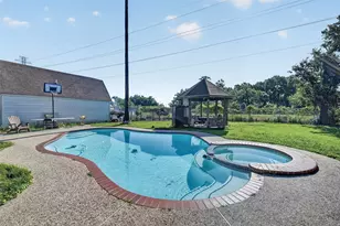 621 Elsbeth St, Channelview, TX 77530 - Photo 36