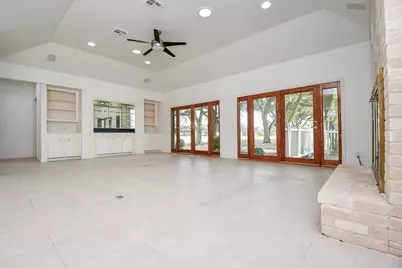 1750 N Country Club Boulevard, Sugar Land, TX 77478 - Photo 8