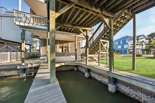 1854 Tiki Dr, Tiki Island, TX 77554 - Photo 34