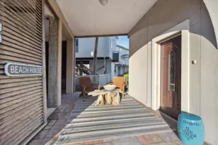 1854 Tiki Dr, Tiki Island, TX 77554 - Photo 6