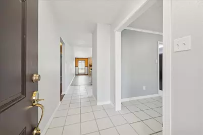320 Creek Bend Drive, League City, TX 77573 - Photo 4