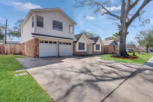 2305 Peach Ln, Pasadena, TX 77502 - Photo 2