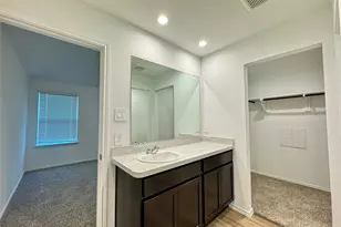 1746 Windstone Rdg Dr, Houston, TX 77067 - Photo 10