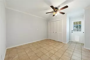 4018 Kenwood Dr, Bryan, TX 77802 - Photo 8