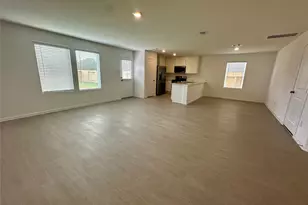 13310 Rayhill Dr, Conroe, TX 77303 - Photo 4