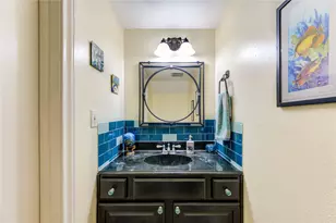 5217 Arboles Dr, Houston, TX 77035 - Photo 16