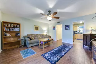 5217 Arboles Dr, Houston, TX 77035 - Photo 12