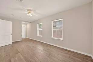 3710 Daphne St, Houston, TX 77021 - Photo 26
