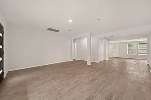 3710 Daphne St, Houston, TX 77021 - Photo 6