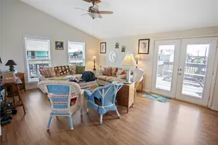 1205 Bay St, Crystal Beach, TX 77650 - Photo 6