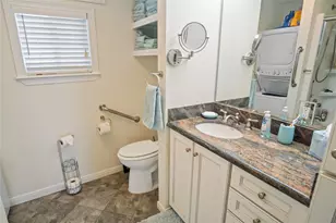 1205 Bay St, Crystal Beach, TX 77650 - Photo 16