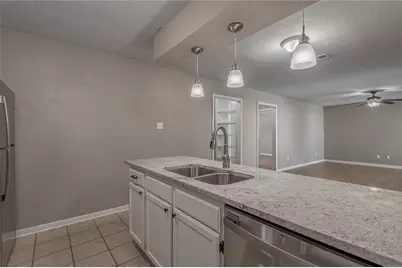 2402 Sycamore Avenue #E2, Huntsville, TX 77340 - Photo 14