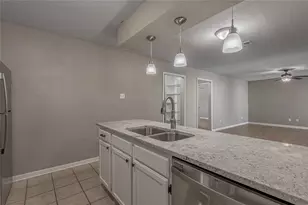 2402 Sycamore Ave, Huntsville, TX 77340 - Photo 14