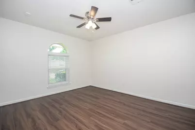1215 Pinecroft Drive, Sugar Land, TX 77498 - Photo 26